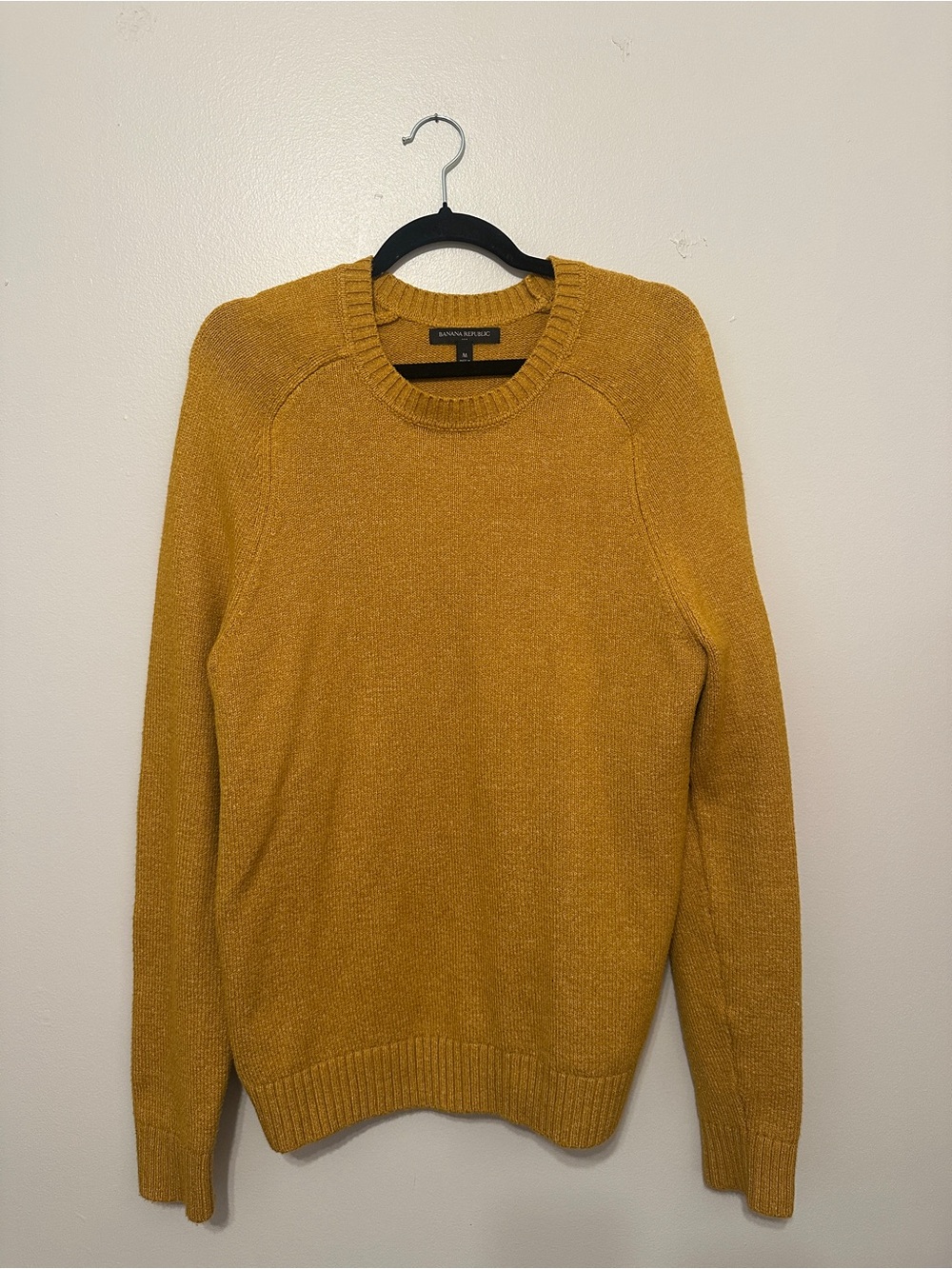 Banana Republic Men's Mustard Crewneck Knit Sweater
